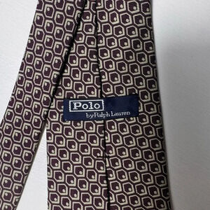 Polo‎ by Ralph Lauren Geometric honeycomb desing/points  red/purple Tie